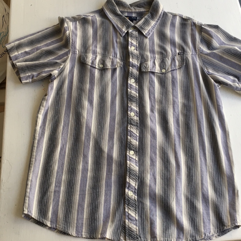 Etnies button down collared shirt